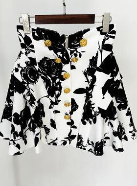 Fashion tulip waistline rose metal button short skirt