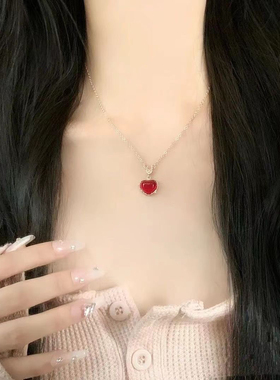 红玛瑙爱心项链ins复古轻奢个性红色心形锁骨链气质小红书同款