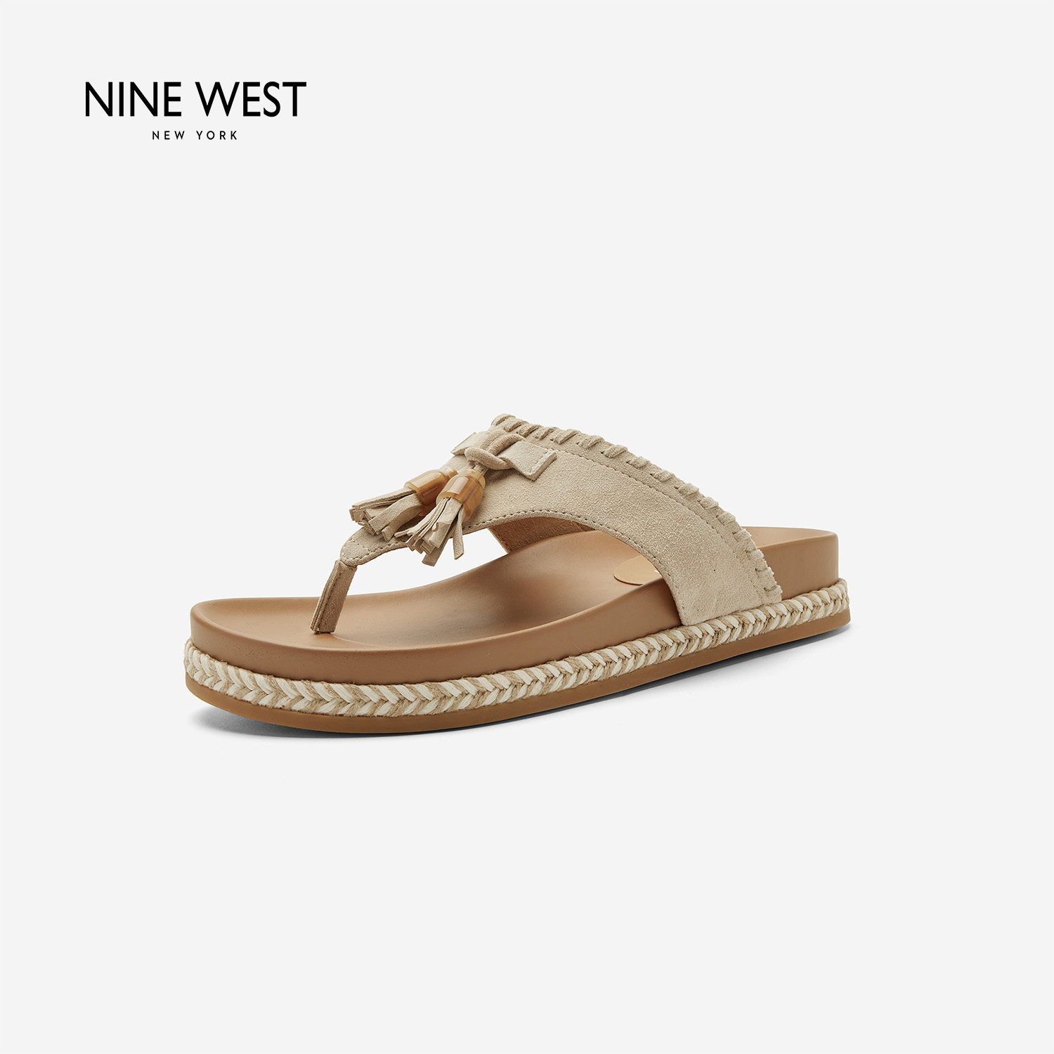 奥莱专供Nine West/玖熙2026年夏季编织流苏人字拖女夹趾凉拖度假