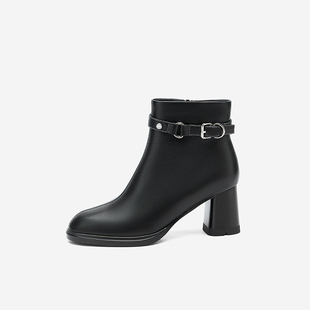时装 玖熙新款 靴女金属扣带圆头绒里粗高跟短靴 West 奥莱专供Nine
