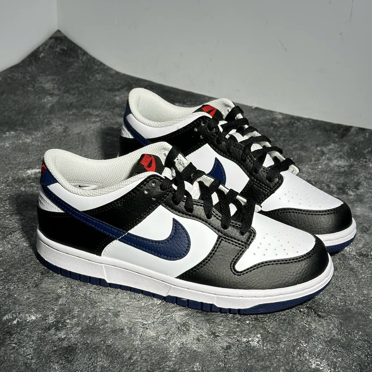 Nike Dunk Low黑白耐磨防滑低帮板鞋男女同款黑白色HJ9202-001