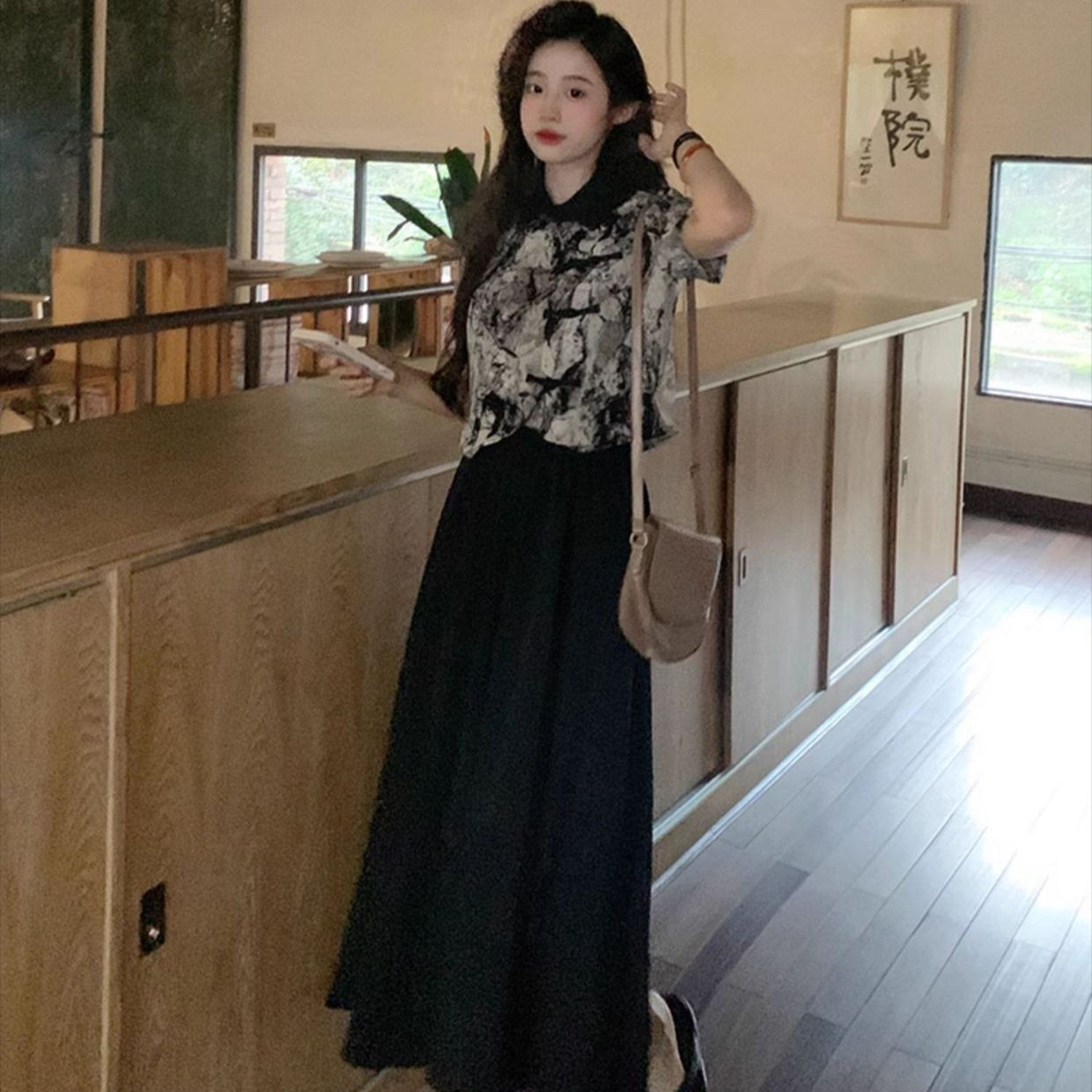 复古新中式盘扣短款衬衫女夏季2025气质收腰半身裙中长款两件套装