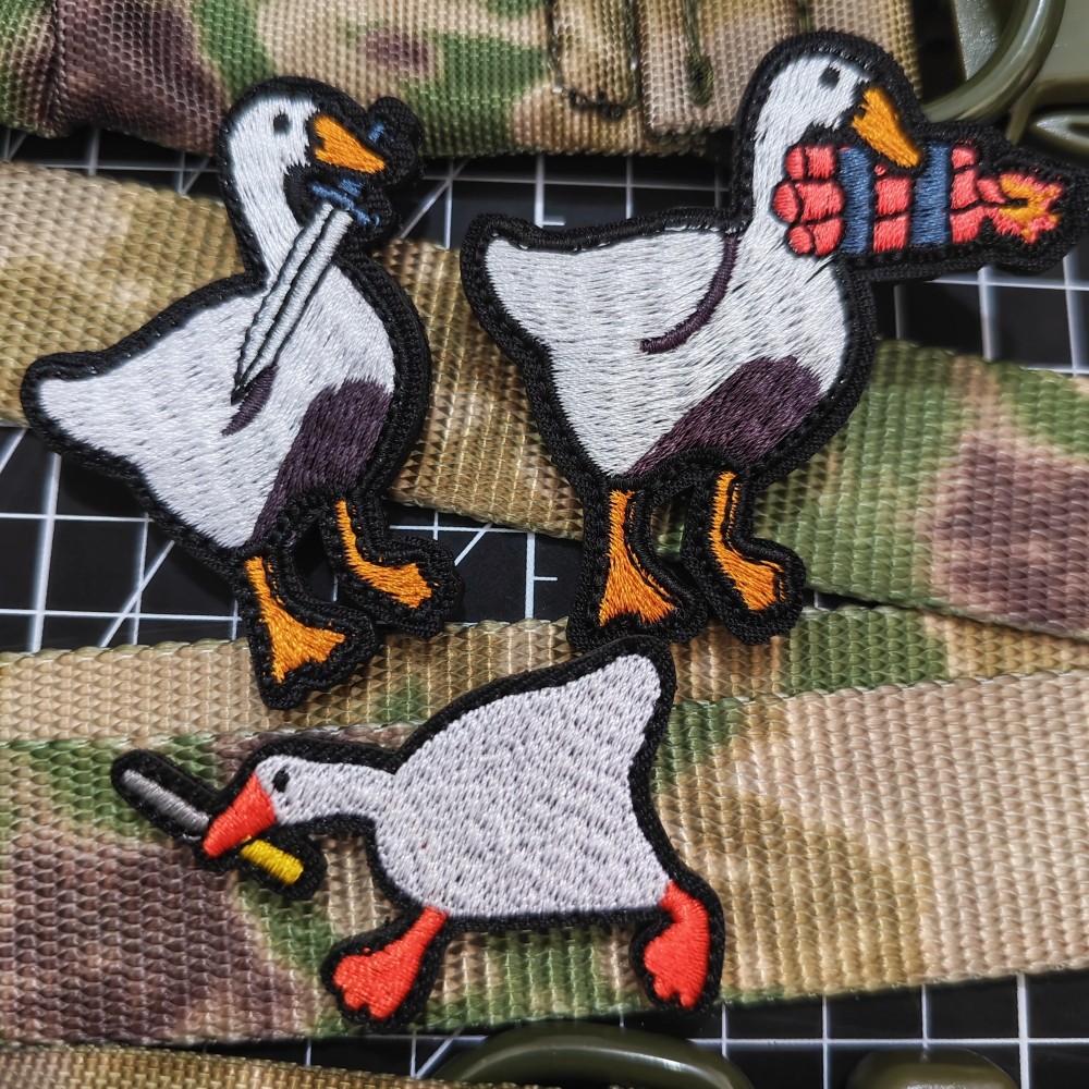 卡通可爱刺绣大白鹅魔术贴章 菜刀小鸭子背包贴徽章 装饰布贴臂章