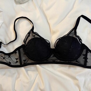 甜美日系性感内衣女蕾丝纯欲胸罩透气法式 无钢圈小胸聚拢文胸套装