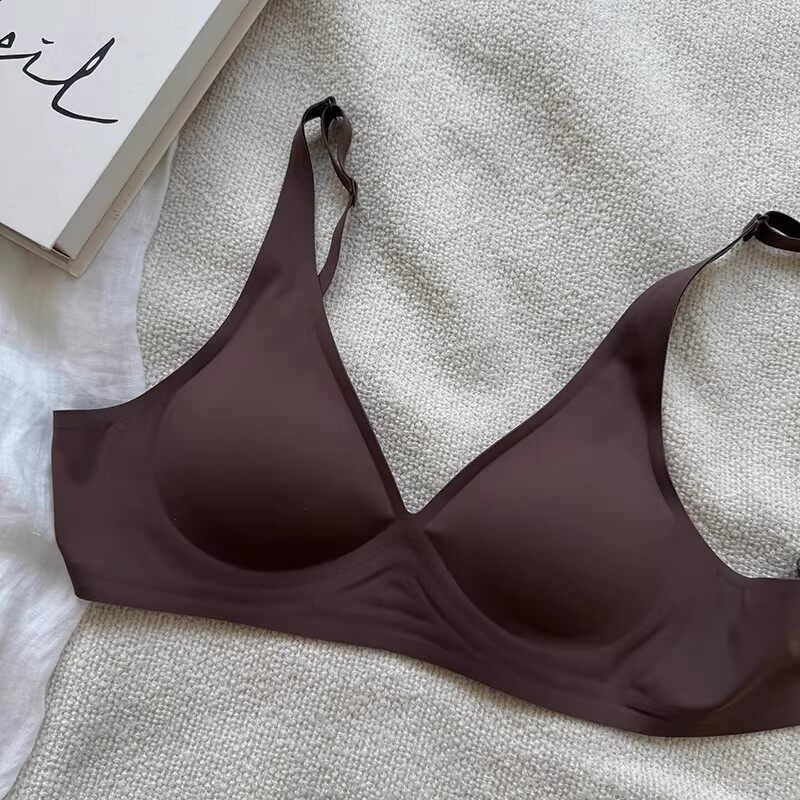 低胸深v无痕内衣女薄大胸显小隐形舒适不勒一片式裸感无钢圈文胸