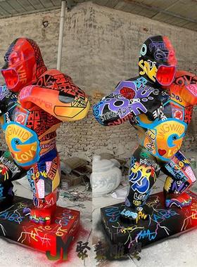 现货玻璃钢彩绘金刚大猩猩雕塑大型卡通切面动物摆件网红雕塑定制