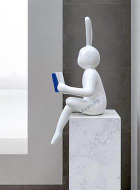 玻璃钢兔子看书雕塑卡通兔摆件售楼处酒店大堂装饰品软装落地摆件