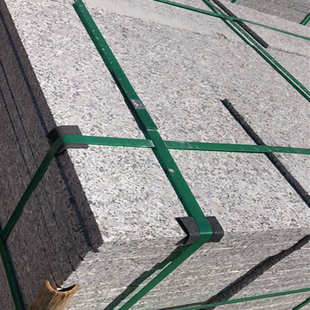 天然花岗岩石材地砖芝麻白户外板材路沿石火烧板大理石铺院子石板