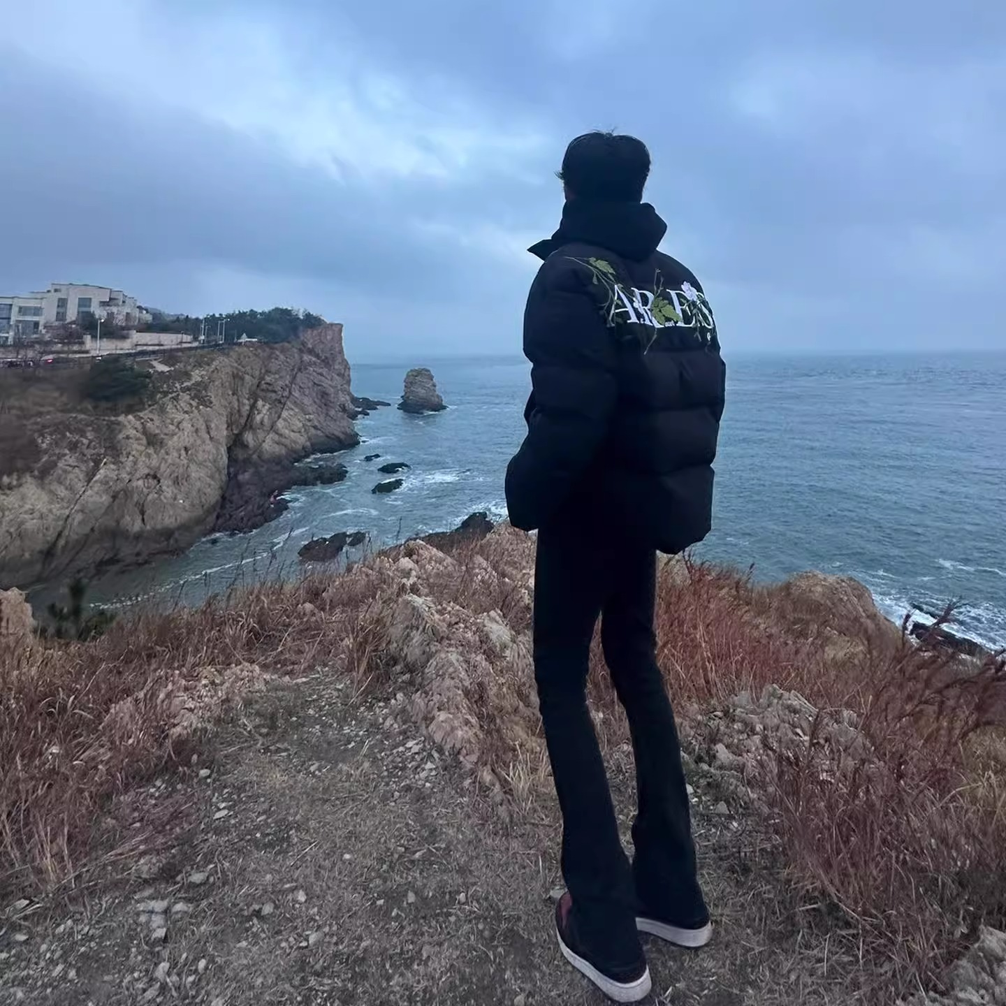 美式高街修身黑色弹力牛仔裤男春季新款显瘦张湘宇同款微喇叭长裤