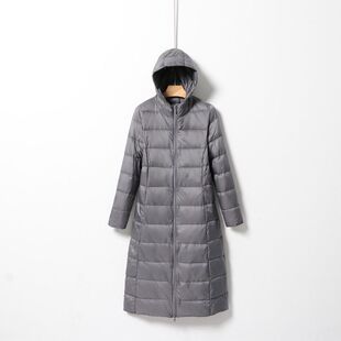 连帽简约羽绒服外套中年妈妈纯色日系装新款冬季保暖轻薄中长款