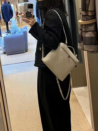 Сумка через плечо, рюкзак, вместительный и большой ранец, ланч-бокс, коллекция 2023, премиум класс, из натуральной кожи