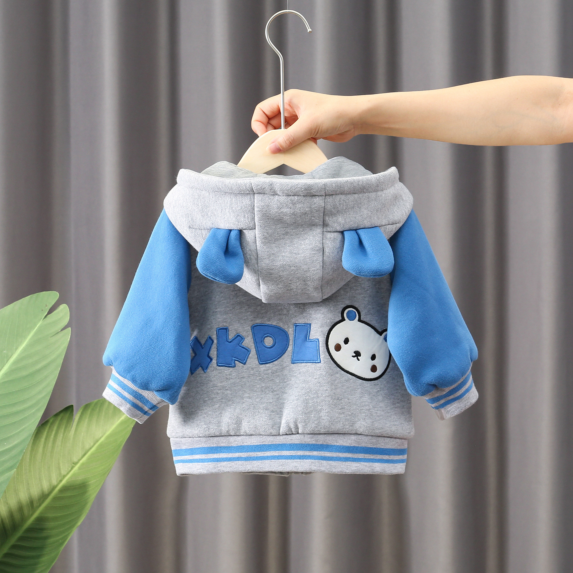 男童外套春秋款2026新款儿童春装卫衣宝宝秋季衣服男孩开衫衣服潮