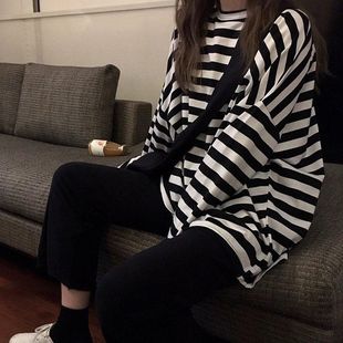 ins学生2024长袖 初秋潮宽松上衣 新款 年黑白条纹女T恤原宿风秋装