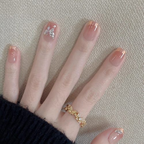 裸色渐变极光粉手工穿戴甲