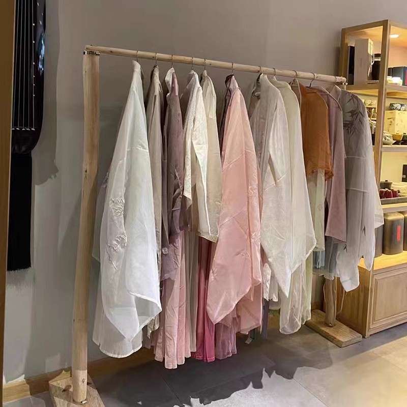 服装店落地木拱门架陈列展示架干树枝装饰挂衣架婚庆婚礼摄影