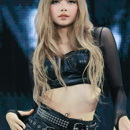 2025Lisa巡演同款打歌服黑色皮质短款上衣性感辣妹风女团演出服