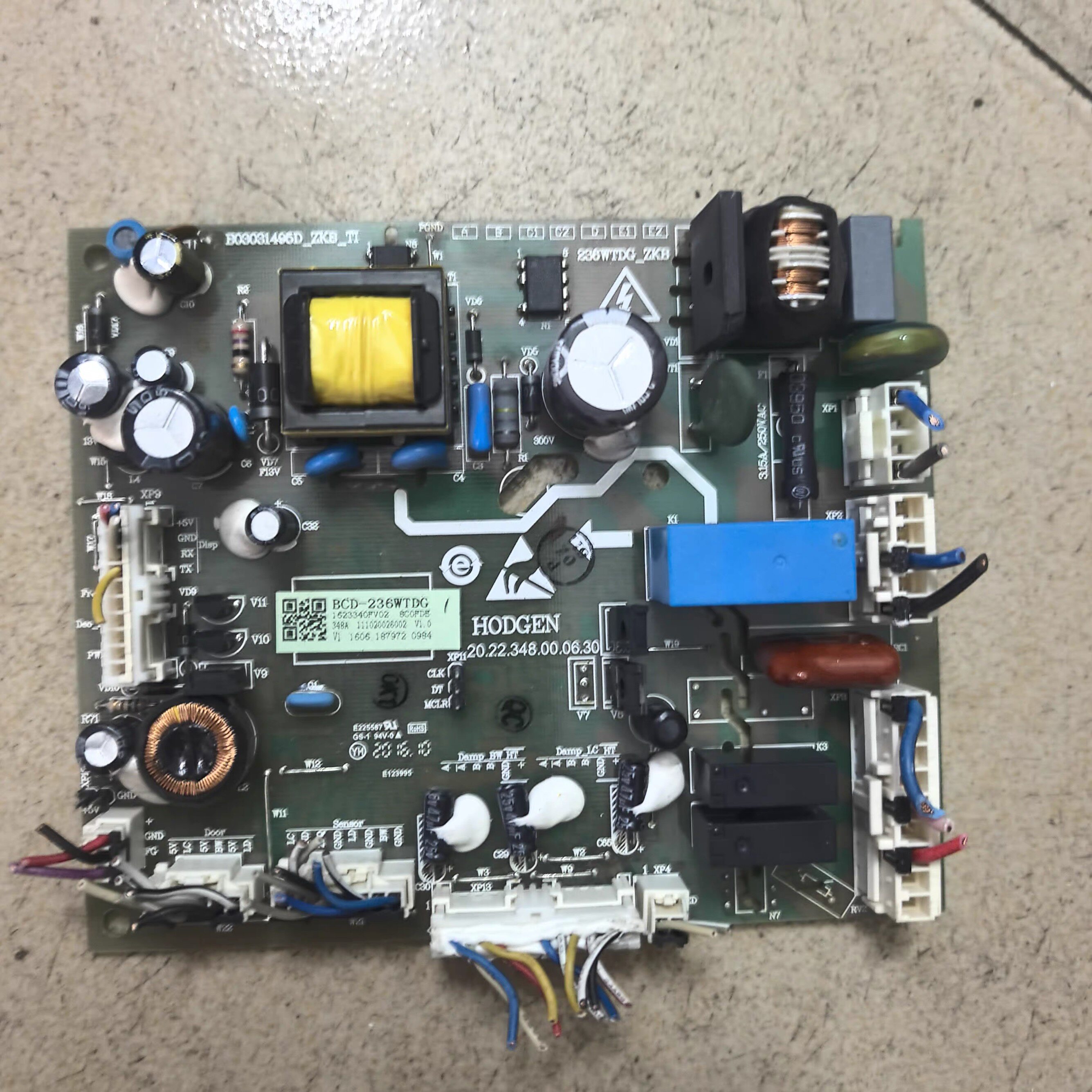 BCD- 236WTDG电源板适用海信容声252WKR1NYC冰箱主板1623340