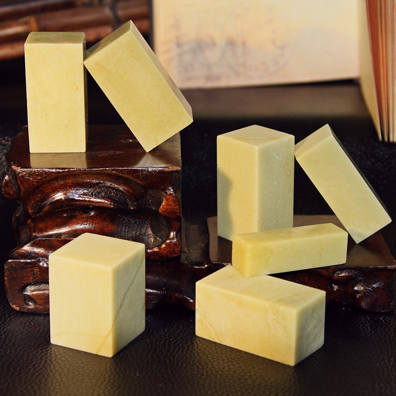 速发青田石青白冻纸盒方章圆头章雕钮寿山石篆刻石料精磨印章印石