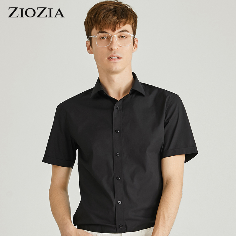 商务正装打底衬衫，混合面料制作而成