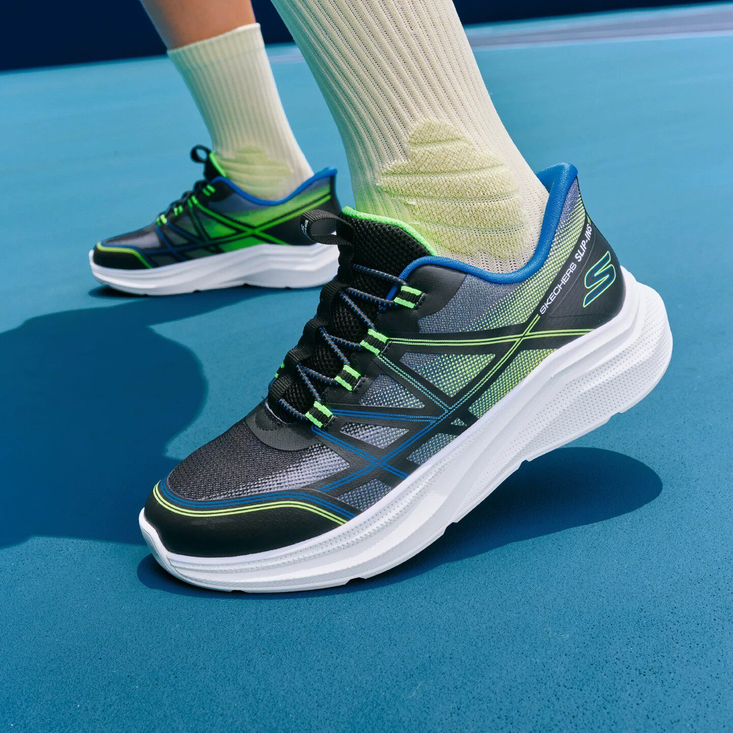 Skechers斯凯奇男童新款闪穿轻便一脚蹬舒适运动跑步鞋404220L