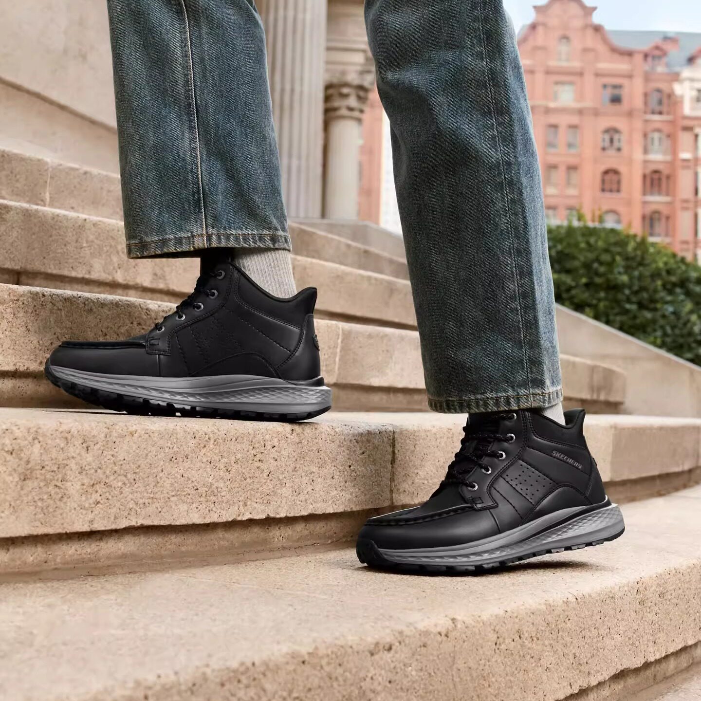Skechers斯凯奇男鞋秋冬新款加绒高帮鞋轻质回弹运动休闲鞋211030