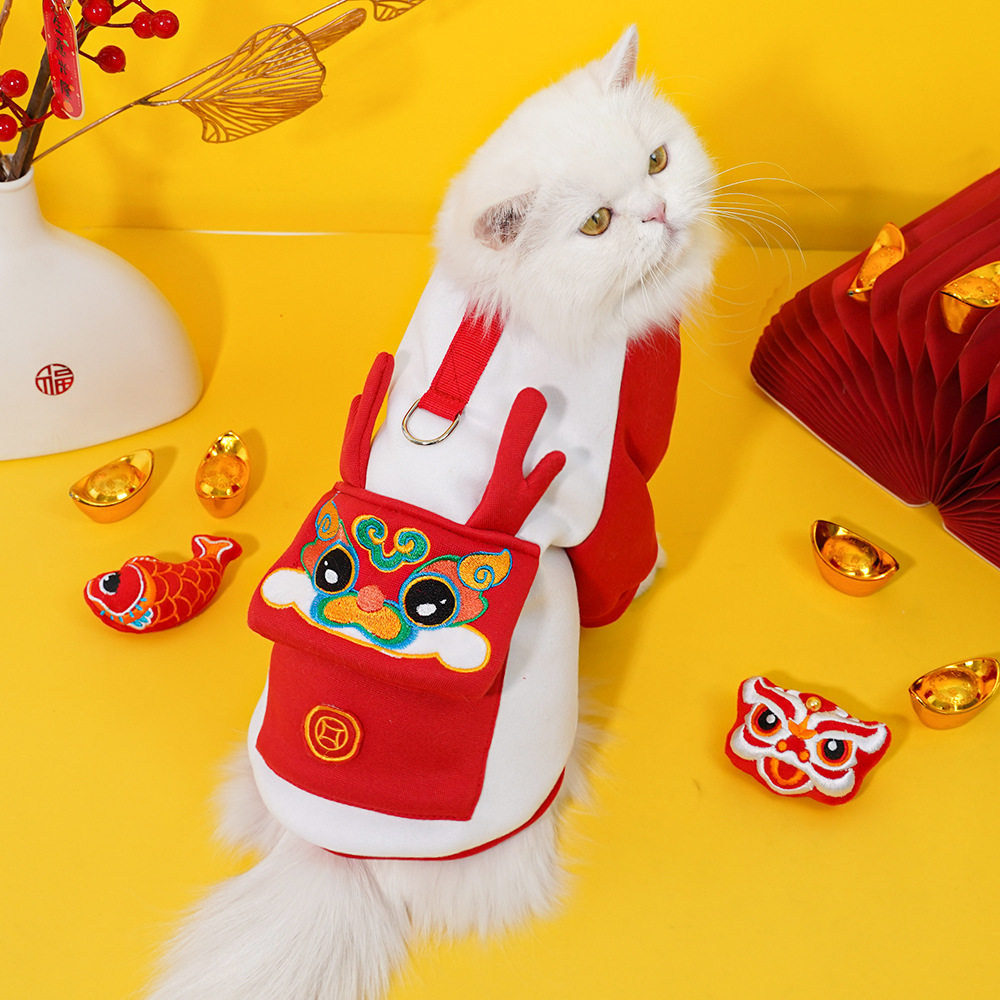 冬季猫咪服饰红色宠物两脚打底衫猫咪外出可牵引保暖衣服工厂