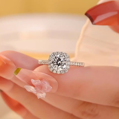 小方糖莫桑石钻戒求婚结婚仪式