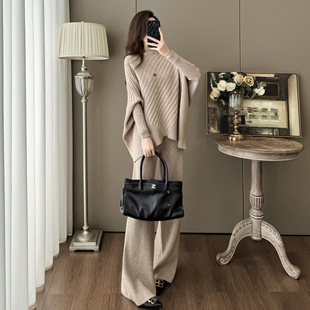秋冬时尚休闲针织套装女2026新款气质不规则蝙蝠袖毛衣裤子两件套