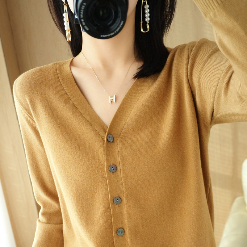 羊毛开衫v领外穿宽松纯色