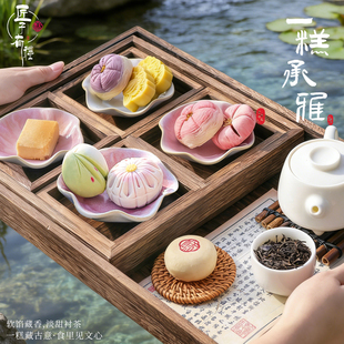 马年新款中式糕点年货礼盒装桃花酥绿豆糕零食糕点过年送礼送长辈