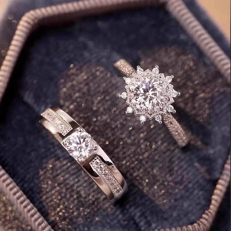 钻石戒指仿真钻戒结婚一对婚礼用道具假对戒情侣订婚拍婚纱照婚戒