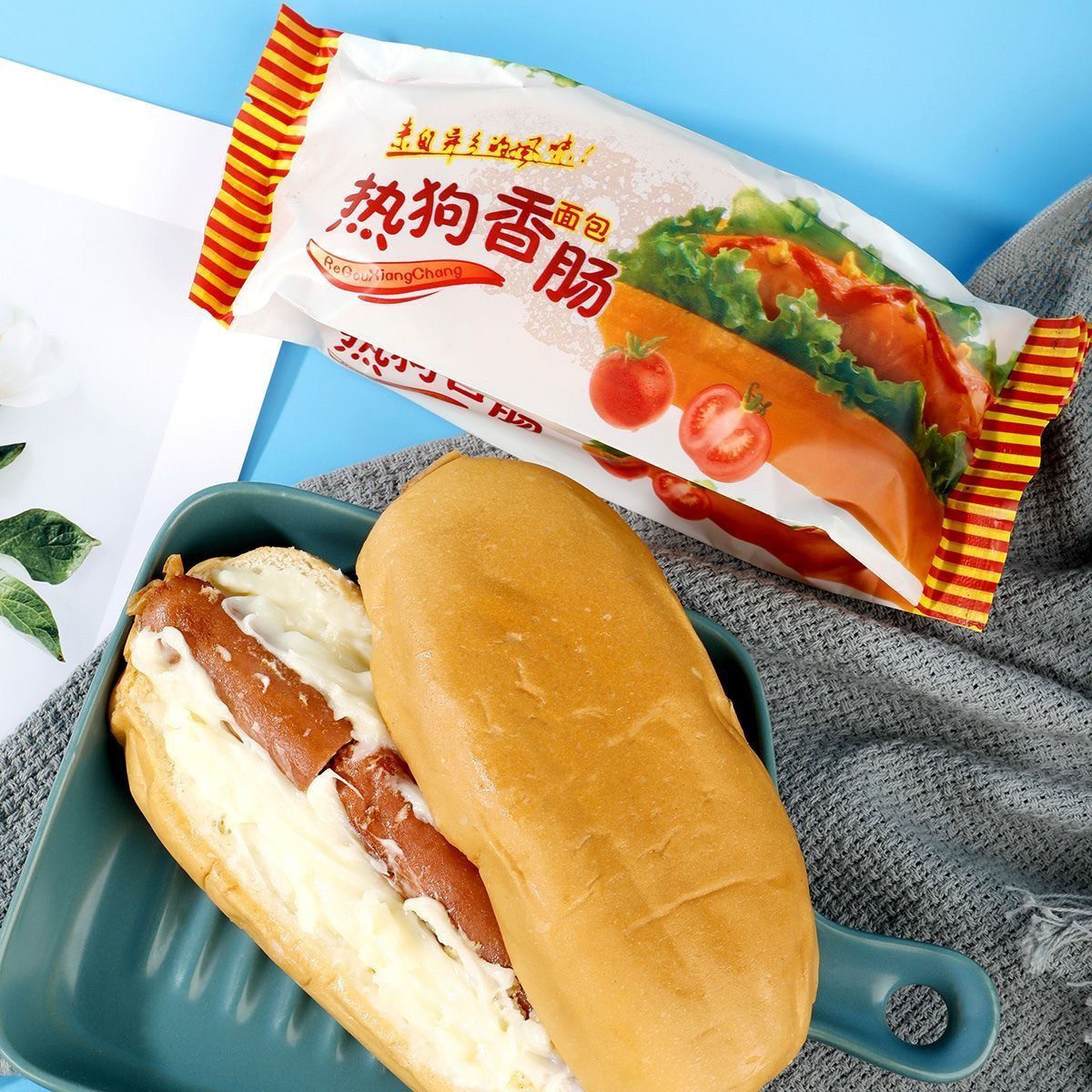 手工夹心面包夹肠超大热狗面包火腿肠营养早餐零食夹心厚切烘焙半