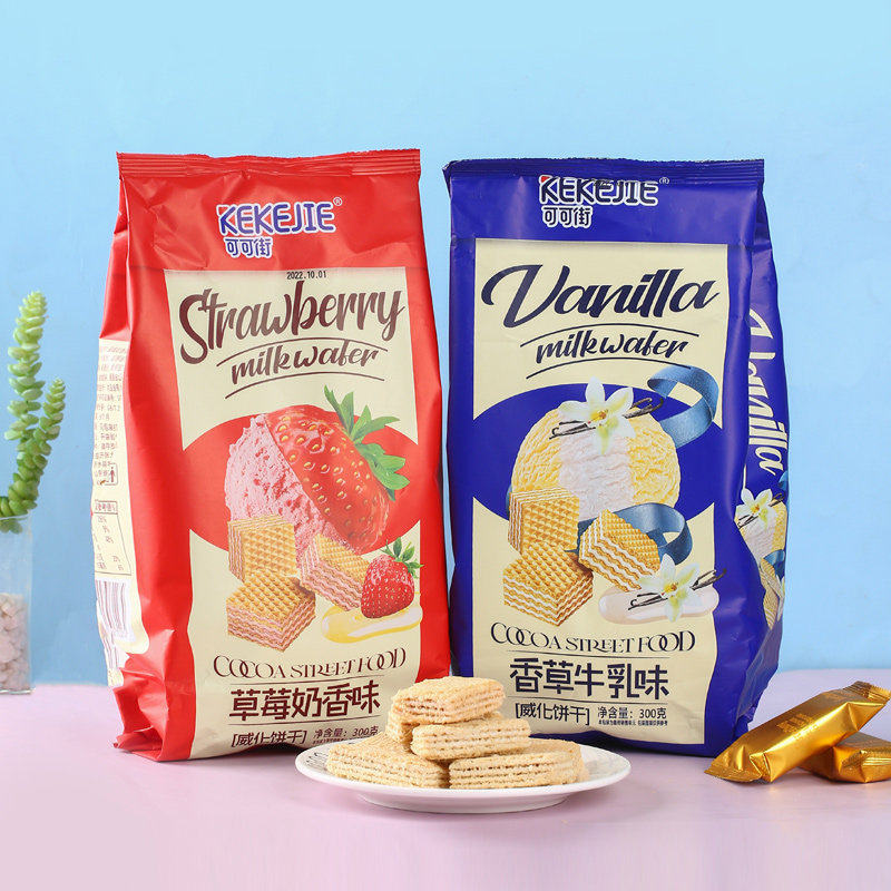 可可味冰淇淋可可街威化饼干草莓味香草味老酸奶冰淇淋味夹心饼干