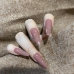 夏日裸色穿戴甲短款简约风高级感显白纯色手工成品美甲贴片假指甲