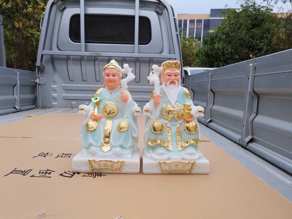 汉白玉土地公土地婆神像合成汉白玉土地公公土地婆婆像