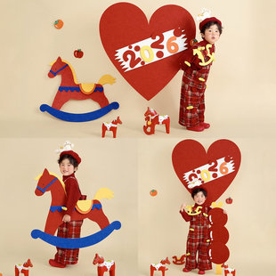 2026新年影楼写真儿童全家福拍照道具马年春节氛围装饰品场景布置