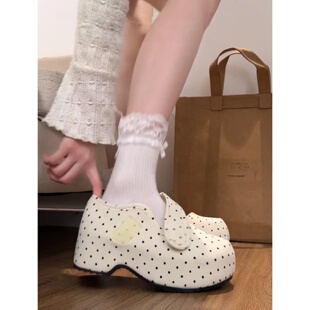 白色复古波点增高玛丽珍鞋女春夏款配裙子小个子松糕厚底浅口单鞋