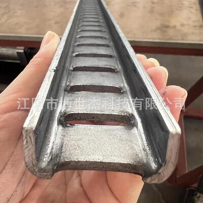 1型0-12505mm全自动一键0换电缆桥架压成型设滚备自动化程度