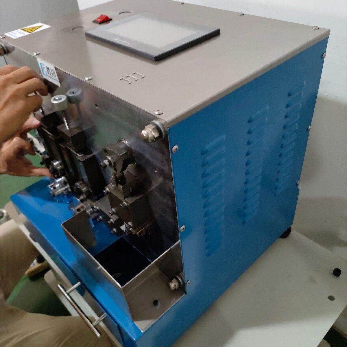 微电脑跳线成107D型机型，跳线0.-.6M8M1卷线成机
