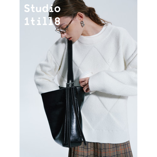 Studio1till8菱形格纹毛衣
