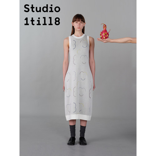 Studio1till8笑脸针织连衣裙