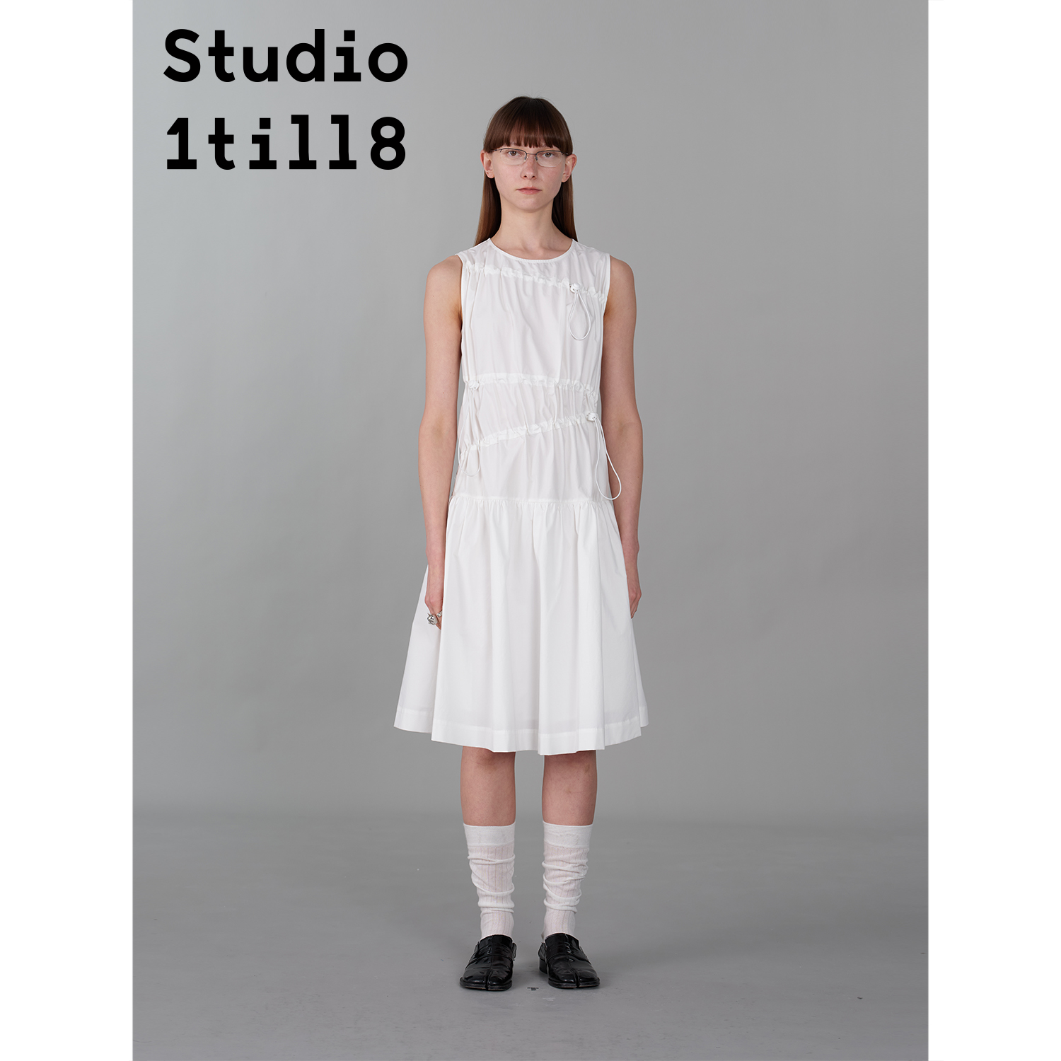 Studio1till8白色抽绳无袖连衣裙