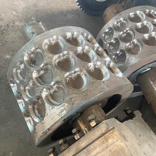 现货供应型煤压球制机辊皮 蛋球压机模2016具多种形状 对辊球机压