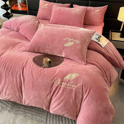 冬季刺绣牛奶绒床上四件套