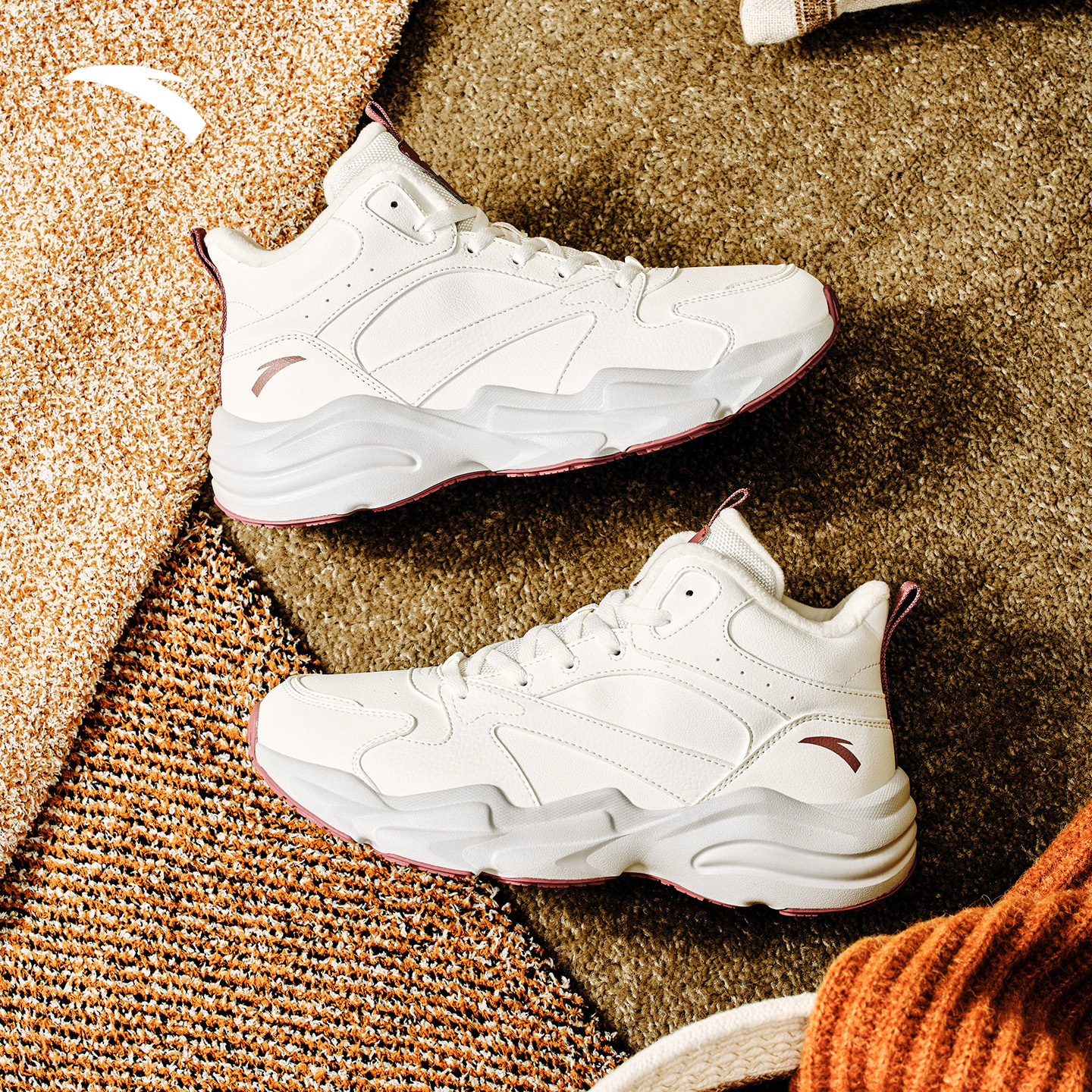 安踏引力加绒加厚皮面保暖棉鞋女