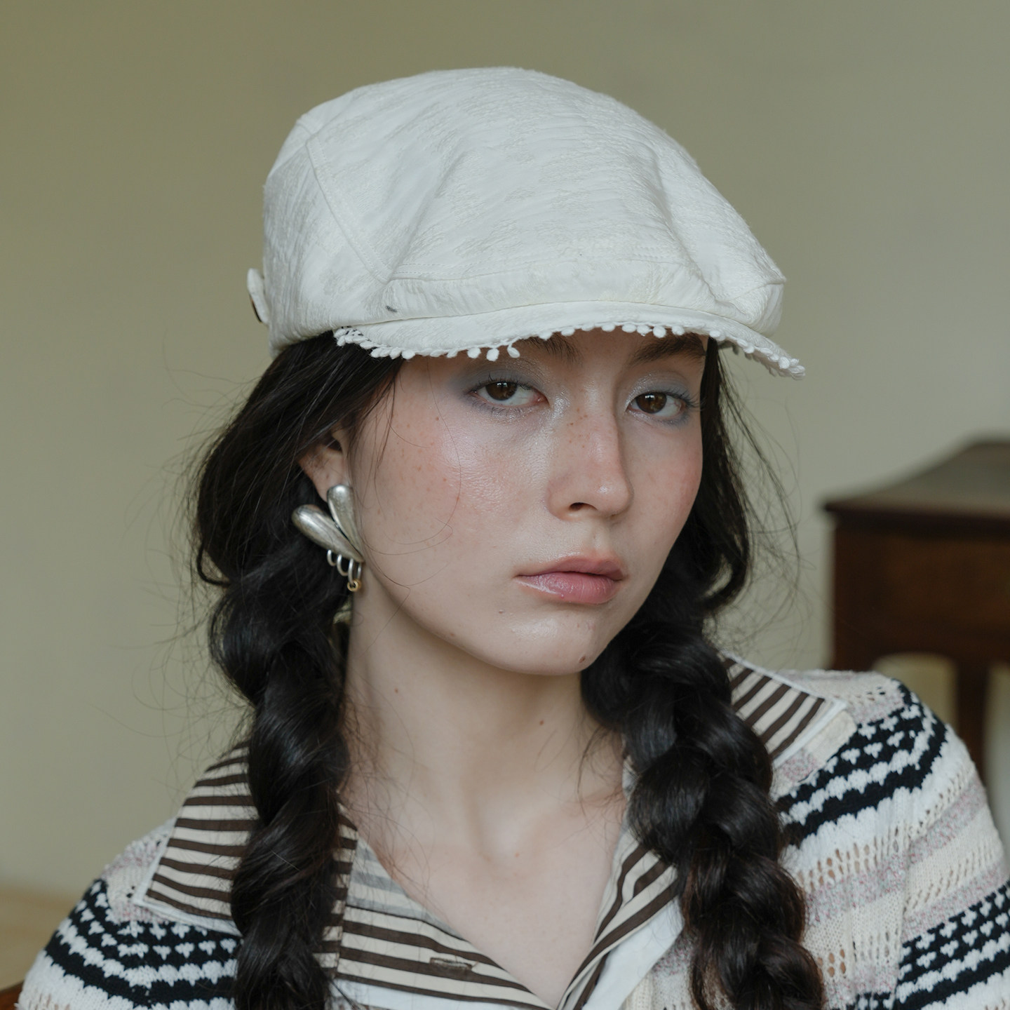 JOJOKUR 25SS夏季新品 白色睫毛鸭舌帽复古气质防晒鸭嘴前进帽子