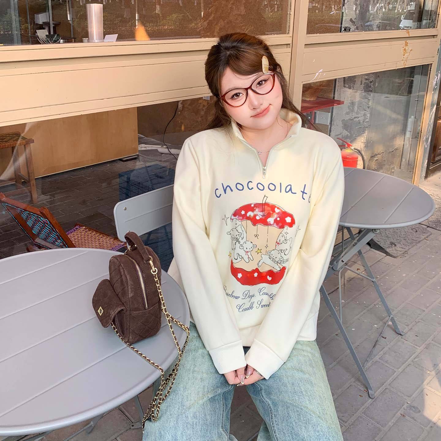 YUZI鱼子可爱卡通小狗半高领卫衣奶白色休闲宽松甜美百搭大码女装,女装/女士精品,大码内搭,淘宝优惠券,粉丝福利购,淘宝优惠卷