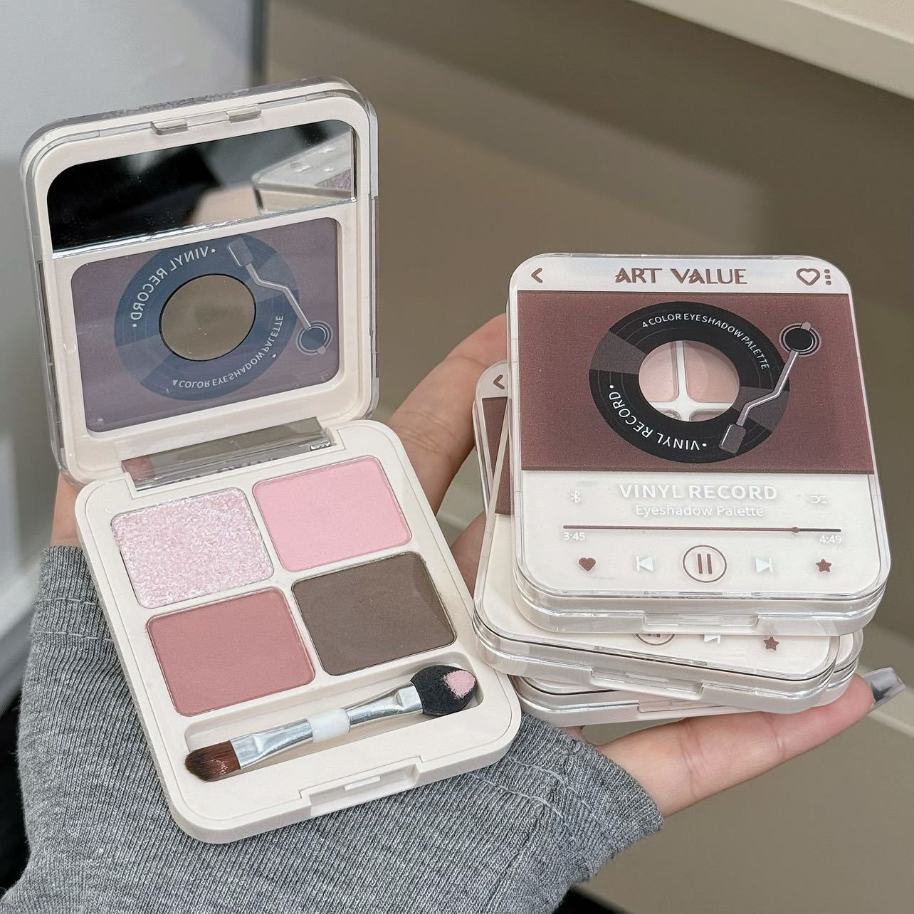 黑胶唱片四色眼影盘一体盘便携彩妆四色欧美大地色系裸妆初学者