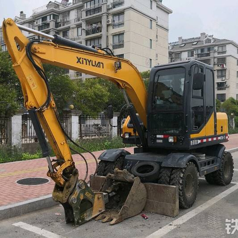 新源xyb75w-9/-8t挖掘机玻璃驾驶室前档下推拉门后侧右臂钢化玻璃