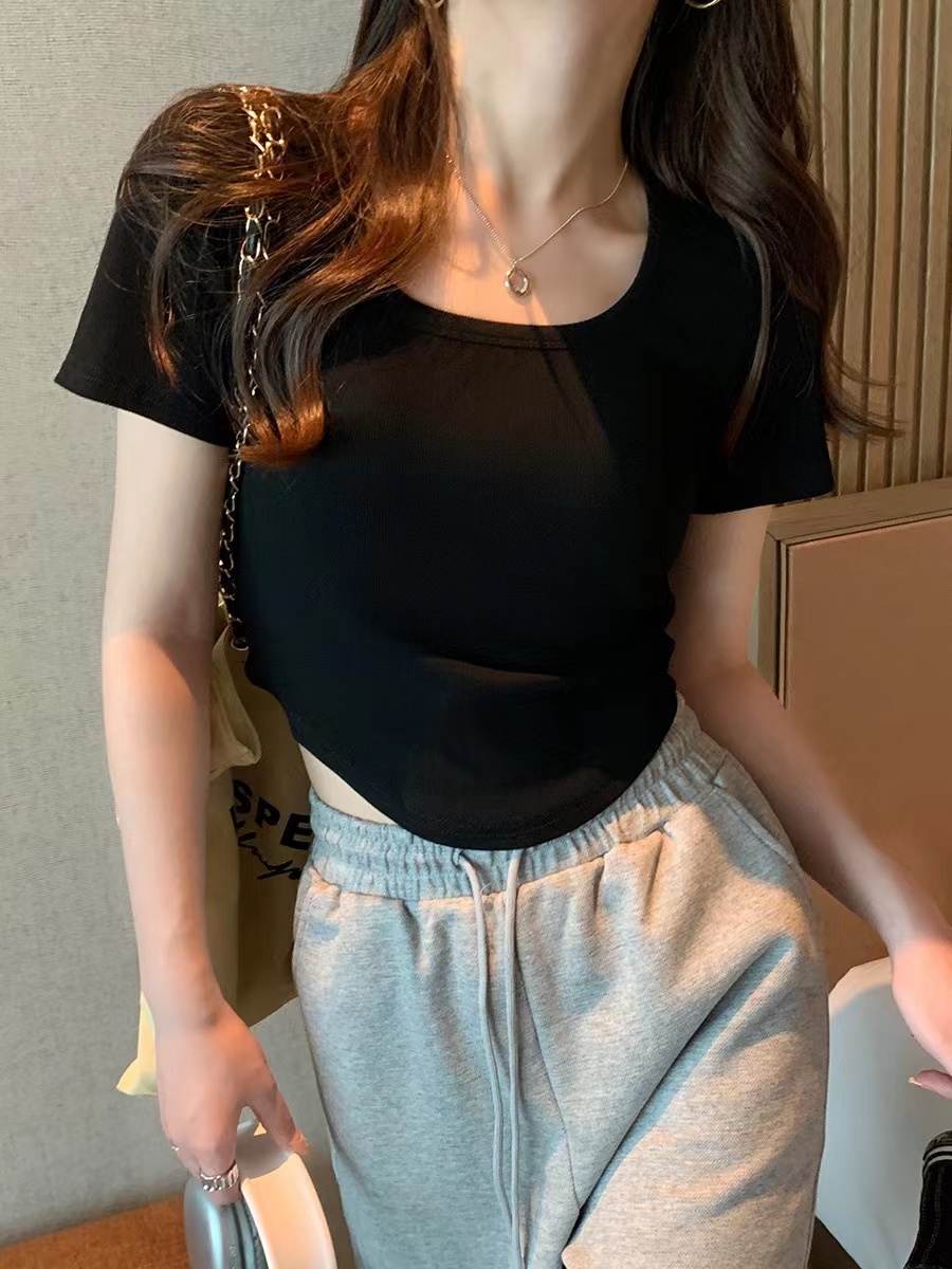 2023年U领短袖t恤女夏新款法式弧形下摆修身大领口正肩短款上衣_yosicil  悦思琦_女装/女士精品-第4张图片-提都小院